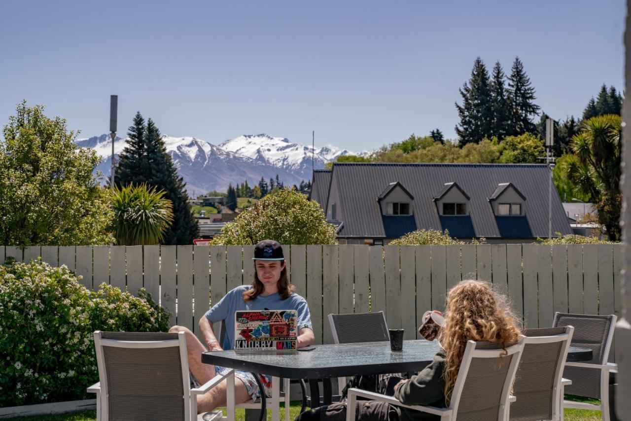 Mountain View Backpackers Hostel Wanaka Exterior photo