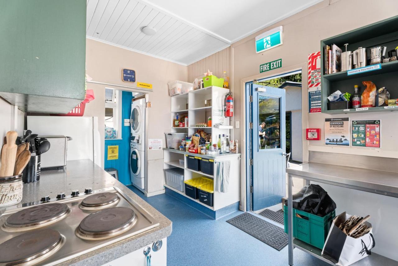 Mountain View Backpackers Hostel Wanaka Exterior photo
