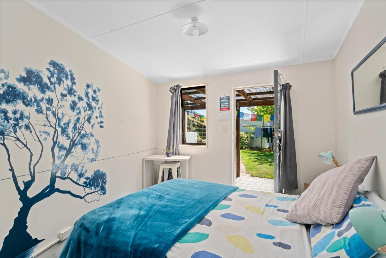 Mountain View Backpackers Hostel Wanaka Exterior photo