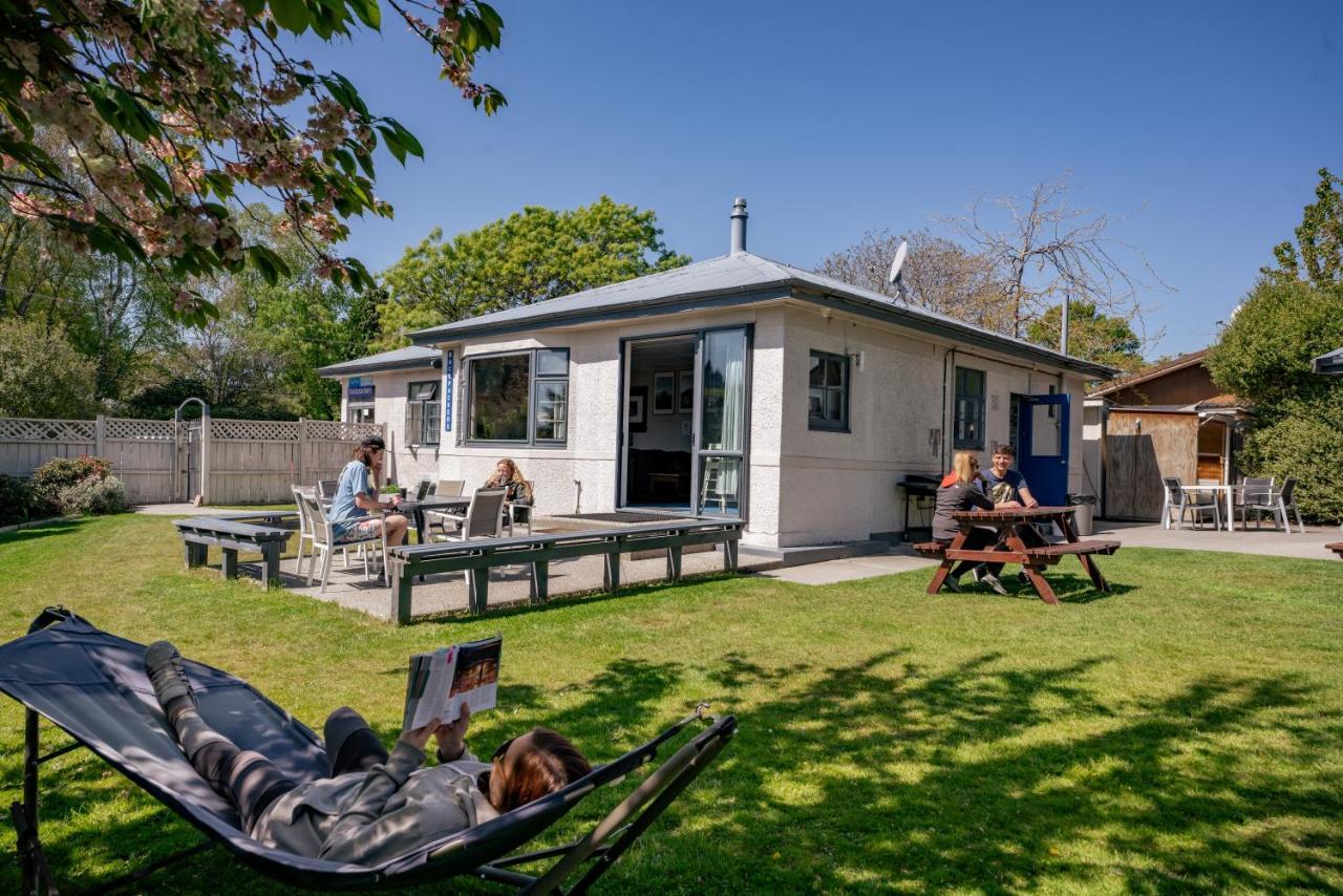 Mountain View Backpackers Hostel Wanaka Exterior photo